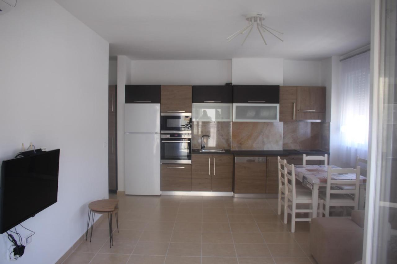 Everest Apartments Shëngjin Kültér fotó