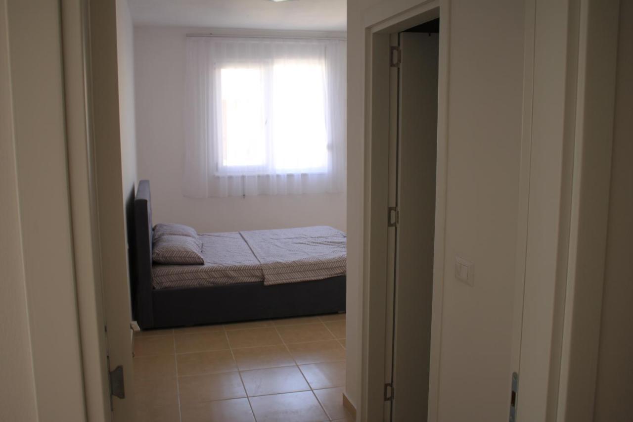 Everest Apartments Shëngjin Kültér fotó