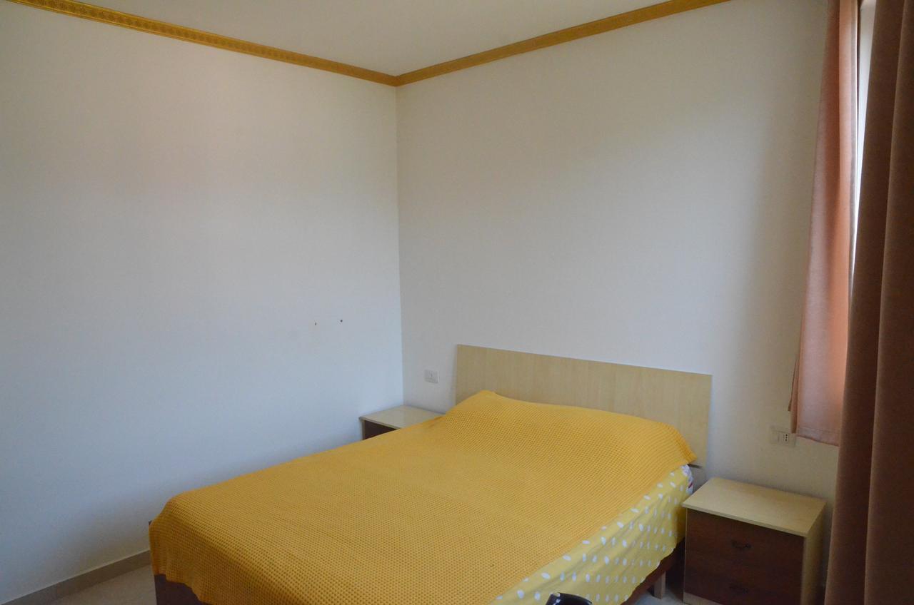 Everest Apartments Shëngjin Kültér fotó