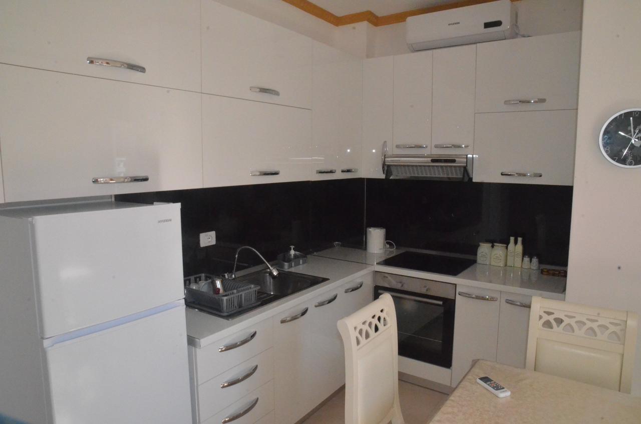Everest Apartments Shëngjin Kültér fotó